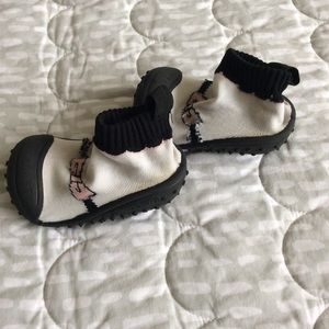 skidders Shoes - 4/$15! Skidders ~ Baby girl sock shoe skidders Shoes - 4/$15! Skidders ~ Baby girl sock shoe